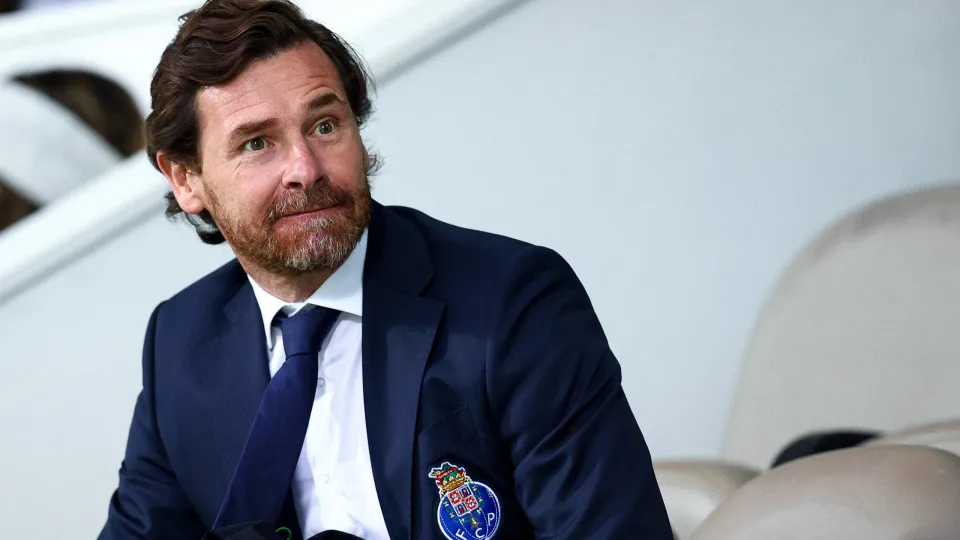 MOREIRA DE CONEGOS, PORTUGAL - NOVEMBER 24: Andre Villas-Boas, President of FC Porto during the Portuguese Cup match between Moreirense and FC Porto on November 24, 2024 in Moreira de Conegos, Portugal.  (Photo by Diogo Cardoso/Getty Images)