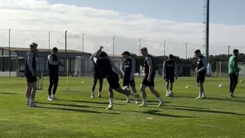 O pormenor (delicioso) de Trincão que roubou as atenções no treino 