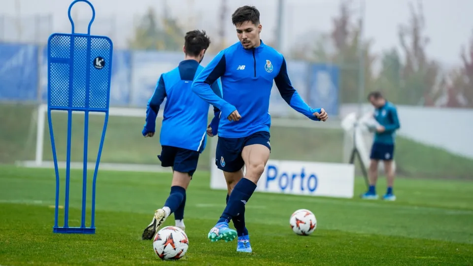 FC Porto prossegue preparação do jogo na Bélgica com três dores baixas