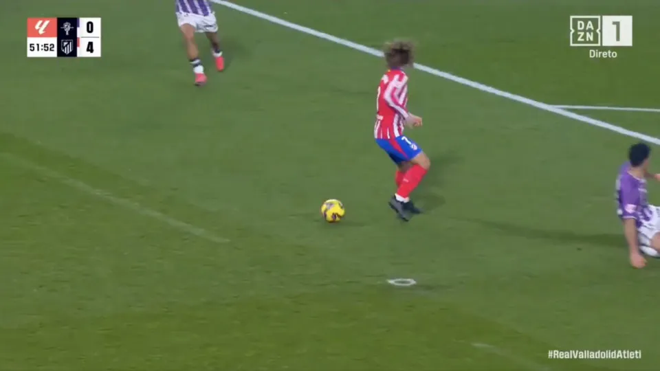 De fazer inveja a Michael Jackson... Golo de Griezmann dá que falar