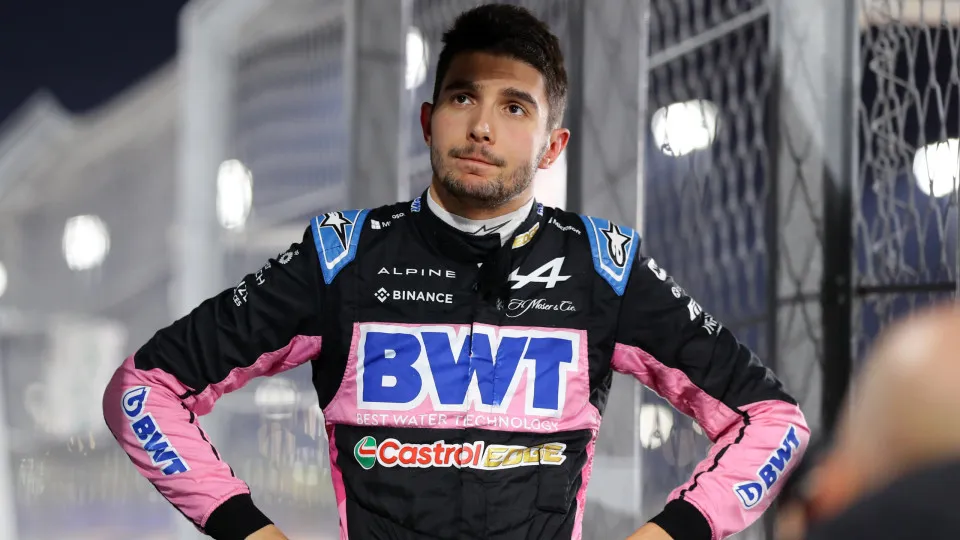 Oficial: Esteban Ocon já não corre mais pela Alpine esta temporada