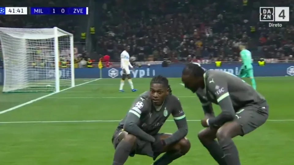 Rafael Leão voltou a 'faturar' na Liga dos Campeões e festejou assim