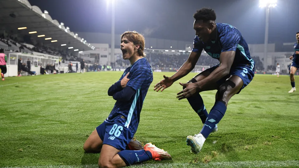 Dos 45 aos 80 milhões. Afinal, como funciona a cláusula de Rodrigo Mora?