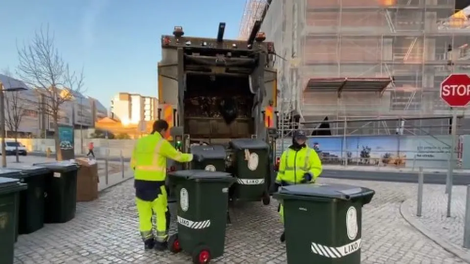 Retomada recolha de lixo em Lisboa. Autarquia partilha vídeo