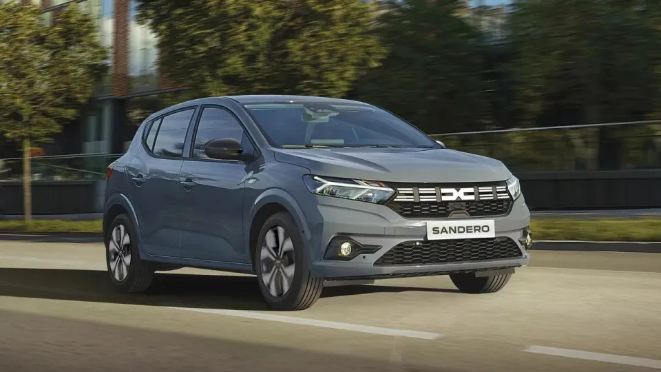 Novo Dacia Sandero chega em 2027 e não vai seguir modas