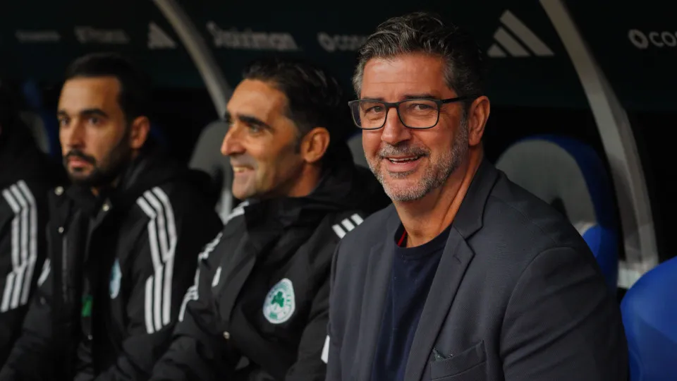 Ioannidis ajuda Rui Vitória na perseguição ao líder com remontada épica