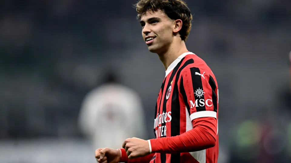 MILAN, ITALY - FEBRUARY 05: Joao Felix of Milan celebrates his goal during the Coppa Italia match between AC Milan and AS Roma at Stadio Giuseppe Meazza on February 05, 2025 in Milan, Italy.  (Photo by Image Photo Agency/Getty Images)