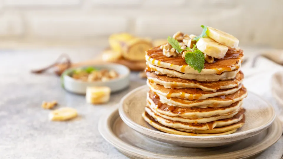 A receita de panquecas que vai fazer os miúdos gostar de legumes