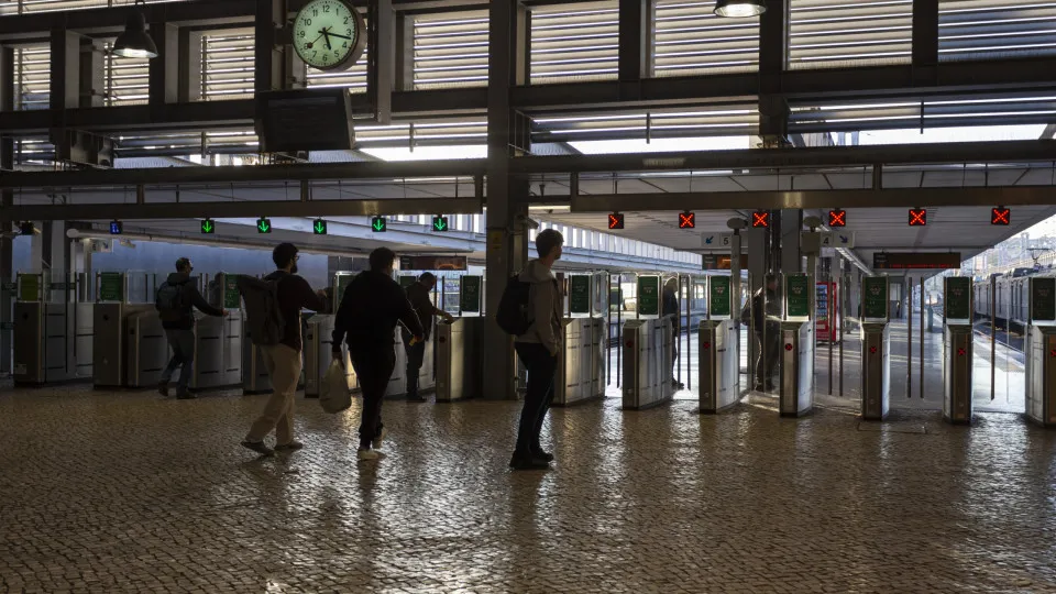 Sindicatos convocam greve na CP para 7 e 8 de maio