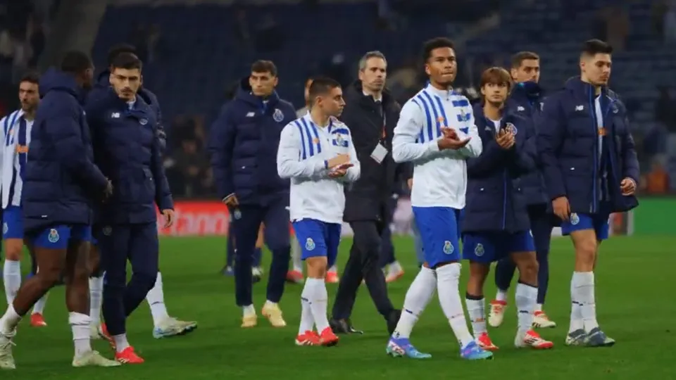 FC Porto tropeçou diante da AS Roma e adeptos reagiram desta forma