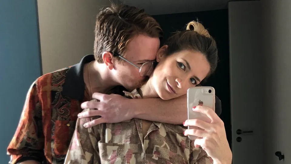 "Tenho um marido que é mãe também. Ele é obcecado pela filha"