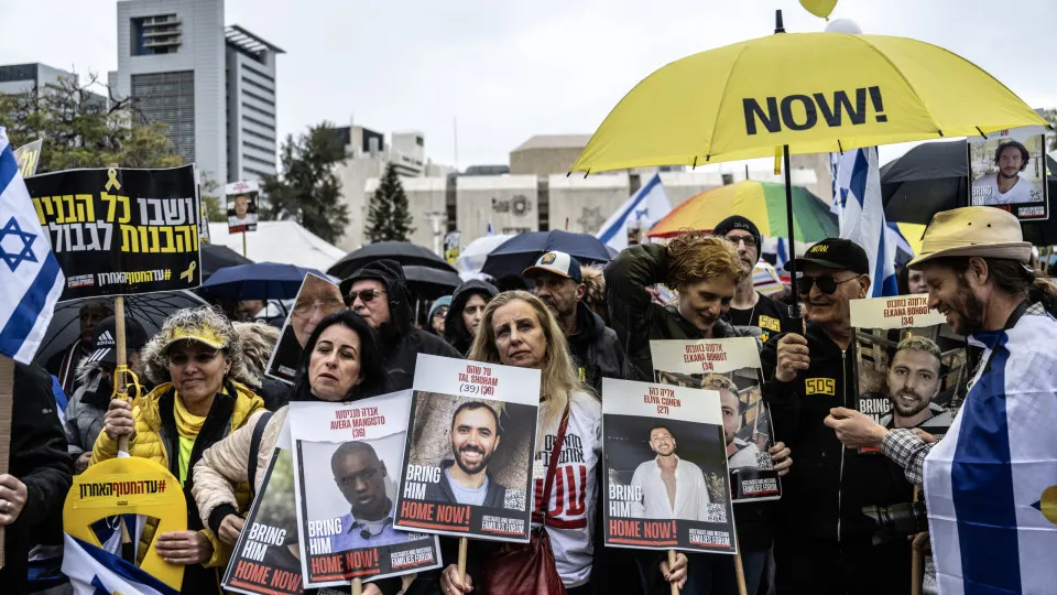 Israel pronto para receber reféns. O que se segue e o que está em aberto?