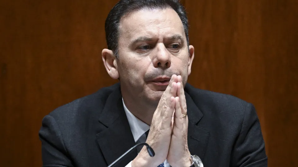 Empresas clientes da Spinumviva faturaram com o Estado. Quais e quanto?