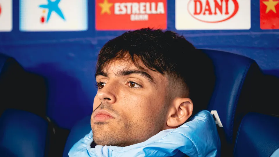 Raul Asensio of Real Madrid sits on the bench during the La Liga EA SPORTS match against Espanyol at the Stage Front Stadium. (Photo by Leonardo Gerzon/NurPhoto via Getty Images)