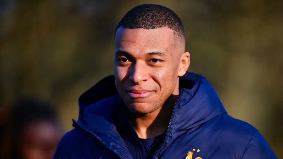 CLAIREFONTAINE-EN-YVELINES, FRANCE - MARCH 17: Kylian Mbappe of France arrives at the French national team training session part of a preparation for upcoming Nations League Football matches at Centre National du Football on March 17, 2025 in Clairefontai