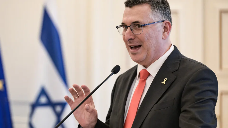 ministro dos Negócios Estrangeiros israelita, Gideon Saar,