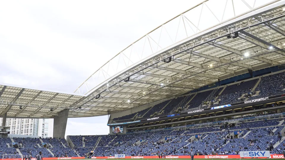 General view inside the stadium prior to the Liga Portugal Betclic match between FC Porto and SL Benfica at Estadio Do Dragao on April 06, 2025 in Porto, Portugal. (Photo by Jose Manuel Alvarez Rey/JAR Sport Images/NurPhoto via Getty Images)