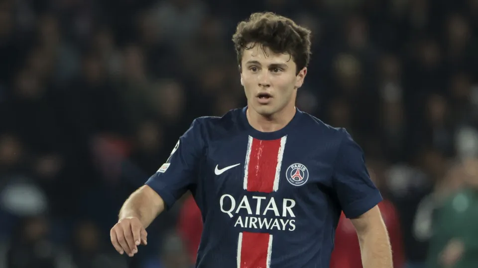 João Neves desfalca PSG (outra vez) na antecâmara da Champions