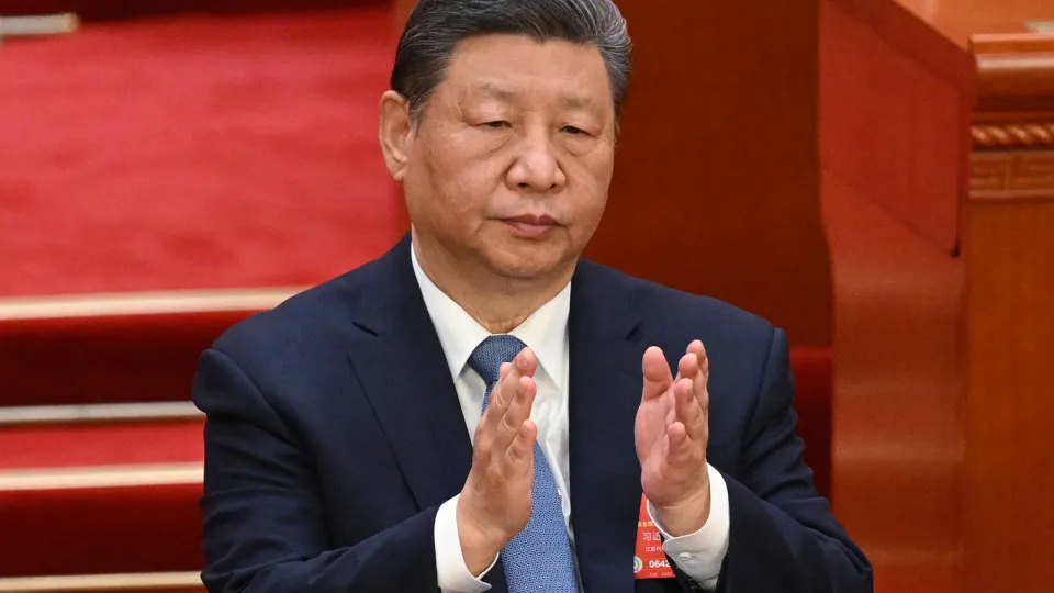 Xi defende que guerra comercial prejudica interesses económicos dos países