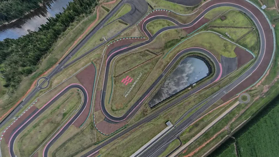 Há um circuito no Brasil igual ao Estoril. Não é ao acaso e há explicação
