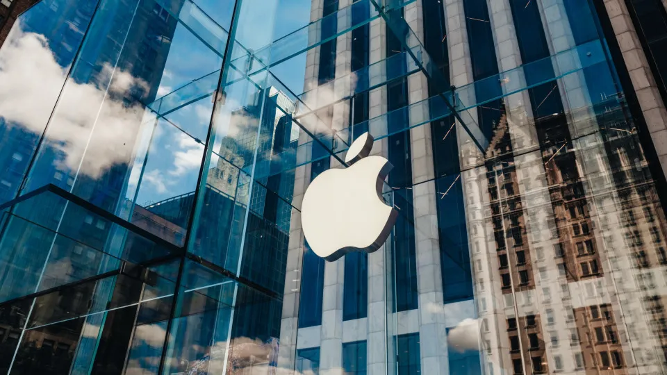 iPhone 18: Apple adota preços agressivos e lança dobrável em 2026