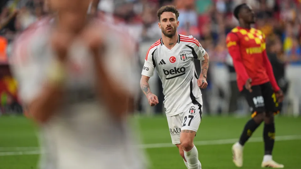 Golo de Rafa Silva não basta e Besiktas confirma nova crise