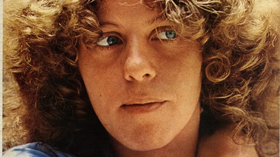 Morreu a cantora Cristina Buarque, irmã de Chico Buarque. Tinha 74 anos