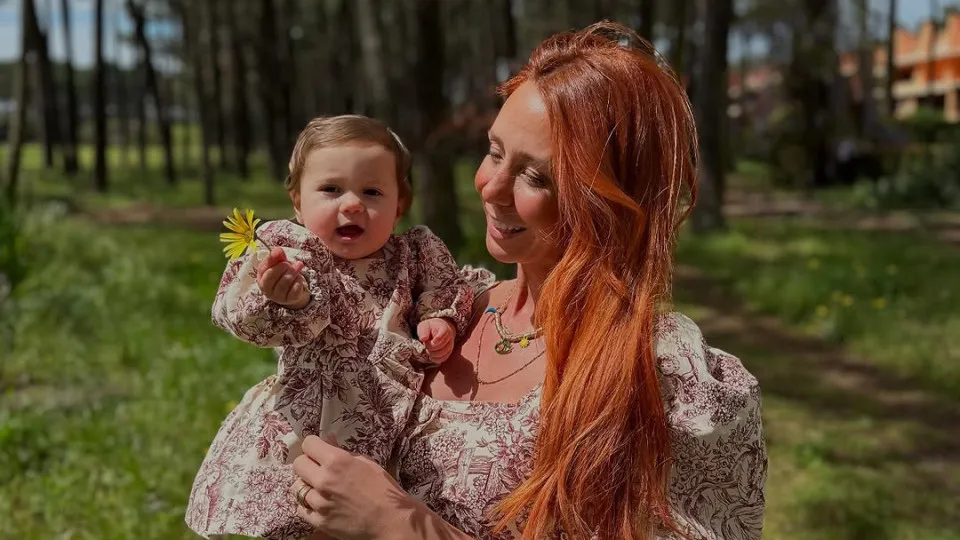 Sofia Arruda com a filha Olívia