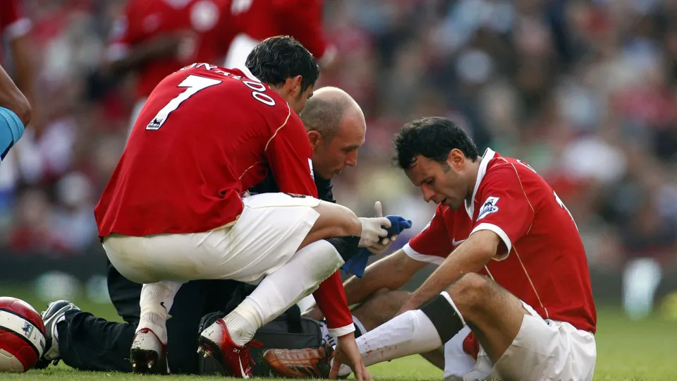 Giggs e o dia em que conheceu Cristiano Ronaldo: "'Quem é este tipo?'"