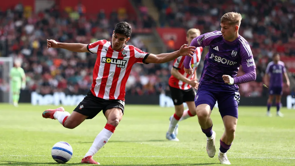 Marco Silva remonta ante Mateus Fernandes e mantém vivo sonho europeu