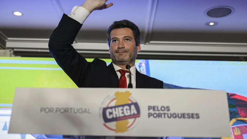 Abascal e Le Pen saúdam "amigo" André Ventura, "que deu tudo de si"