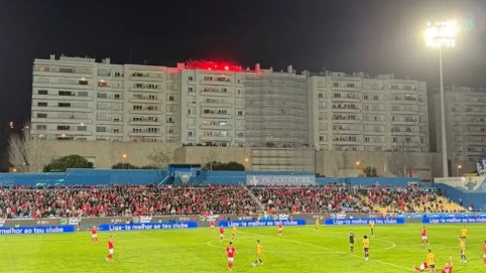Álvaro Carreras esteve no Estoril-Benfica e um pormenor saltou à vista