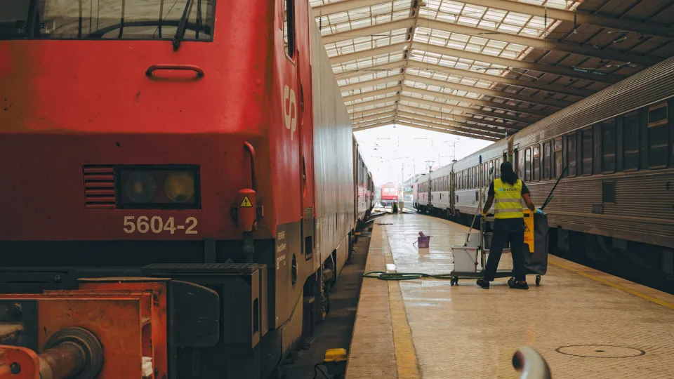 Greve na CP: Quem tem passe pode ser reembolsado ou indemnizado?