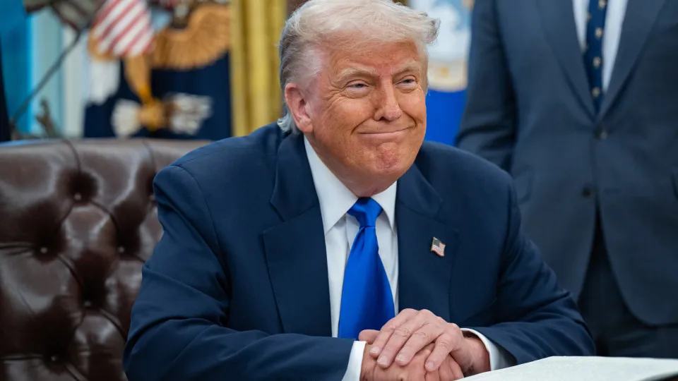 WASHINGTON, DC - MAY 5: President Donald Trump signs executive orders in the Oval Office of the White House on May 5, 2025 in Washington, DC. The orders were primarily health care related, including banning gain of function research. (Photo by Annabelle G