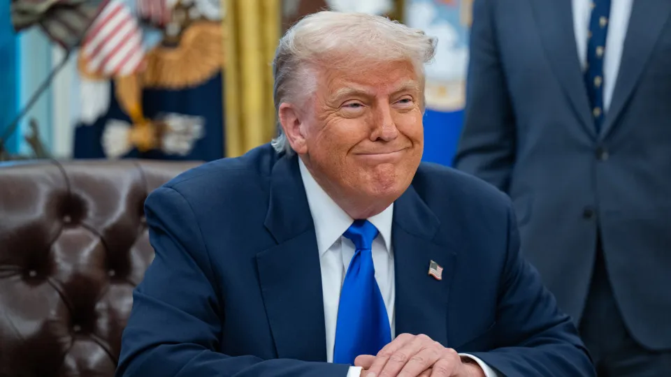 WASHINGTON, DC - MAY 5: President Donald Trump signs executive orders in the Oval Office of the White House on May 5, 2025 in Washington, DC. The orders were primarily health care related, including banning gain of function research. (Photo by Annabelle G