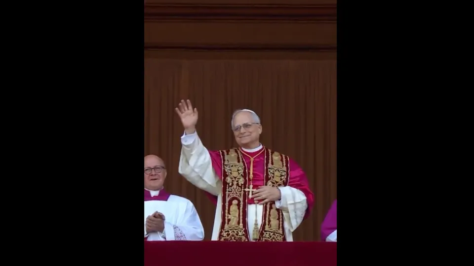 "Que a paz esteja com todos vós". Papa Leão XIV dirigiu-se aos fiéis