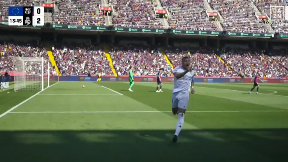Mbappé aumenta 'pesadelo' do Barcelona no Clássico com este bis