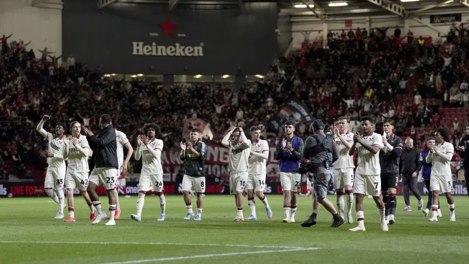 Sheffield vence Bristol rumo à final do playoff de acesso à Premier