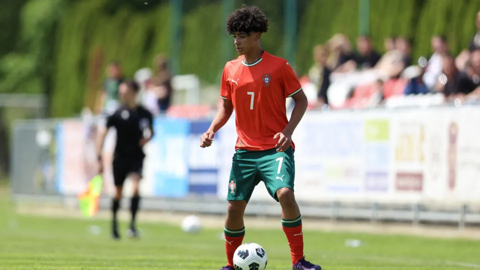 'El Bichito'. De Espanha já chegou uma alcunha para Cristiano Ronaldo Jr.