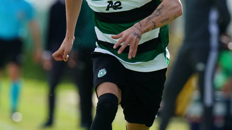 ALCOCHETE, PORTUGAL - FEBRUARY 12:  Afonso Moreira of Sporting CP in action during the UEFA Youth League 2024/25 match between Sporting CP and AS Monaco at Academia Cristiano Ronaldo - Sporting Clube de Portugal on February 12, 2025 in Alcochete, Portugal