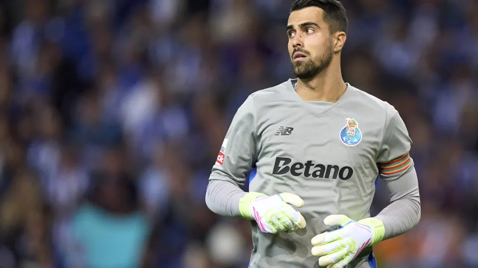 Diogo Costa of FC Porto looks on during the Liga Portugal Betclic match between FC Porto and SL Benfica at Estadio Do Dragao in Porto, Portugal, on April 6, 2025. (Photo by Jose Manuel Alvarez Rey/JAR Sport Images/NurPhoto via Getty Images)