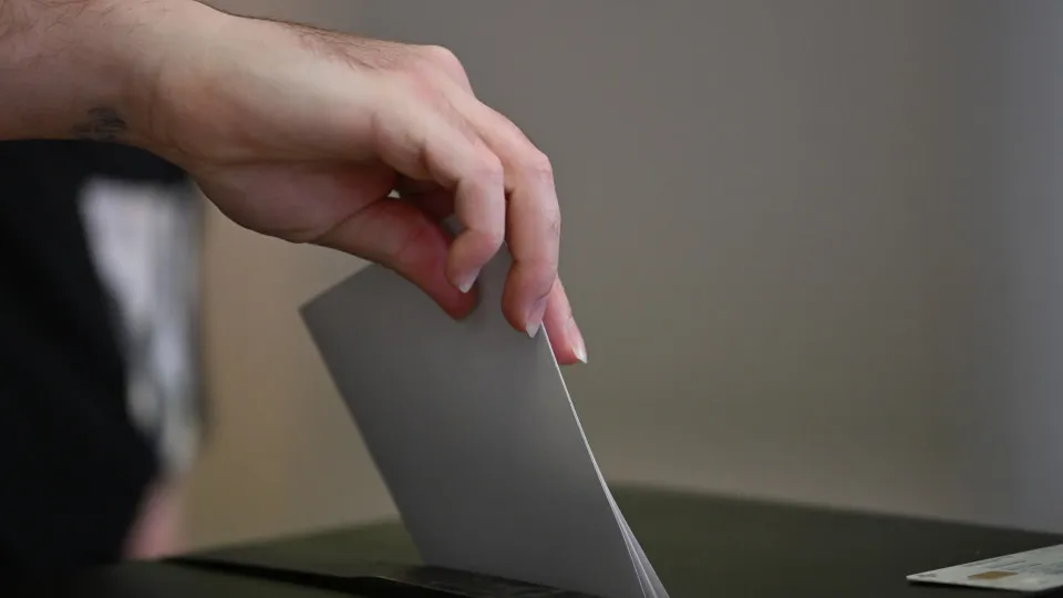 Mesa de Voto ; Votar ; Eleições Legislativas