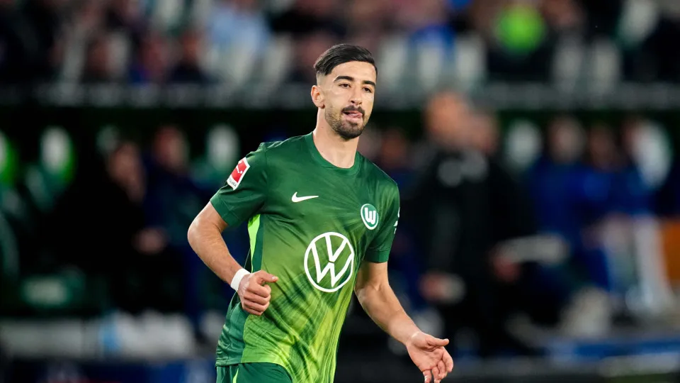 Mohamed Amoura of VfL Wolfsburg  looks on during the 1. Bundesliga match between VfL Wolfsburg and TSG Hoffenheim at Volkswagen Arena, Wolfsburg, Germany on May 9, 2025.  (Photo by Ulrik Pedersen/NurPhoto via Getty Images)