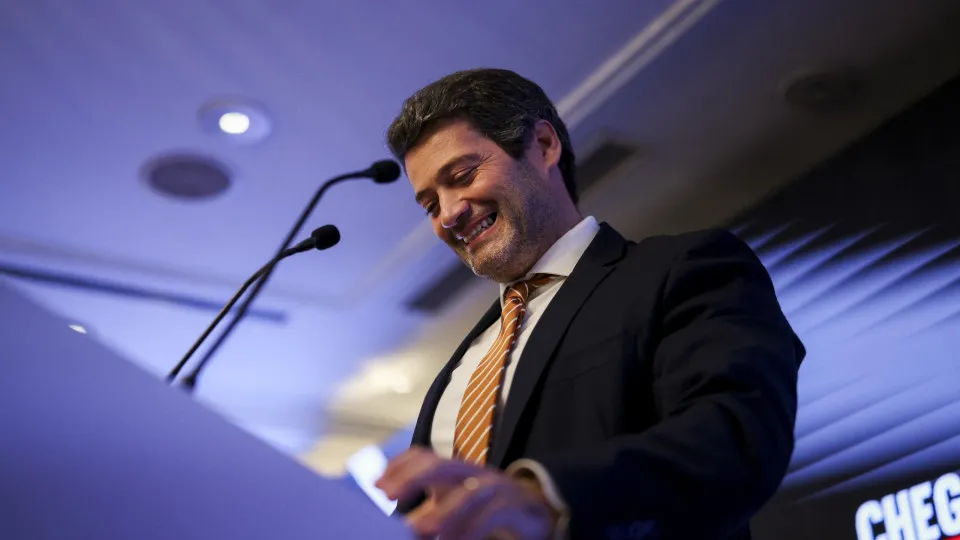 Lei laboral? Ventura diz ter desafiado Hugo Soares para proposta conjunta