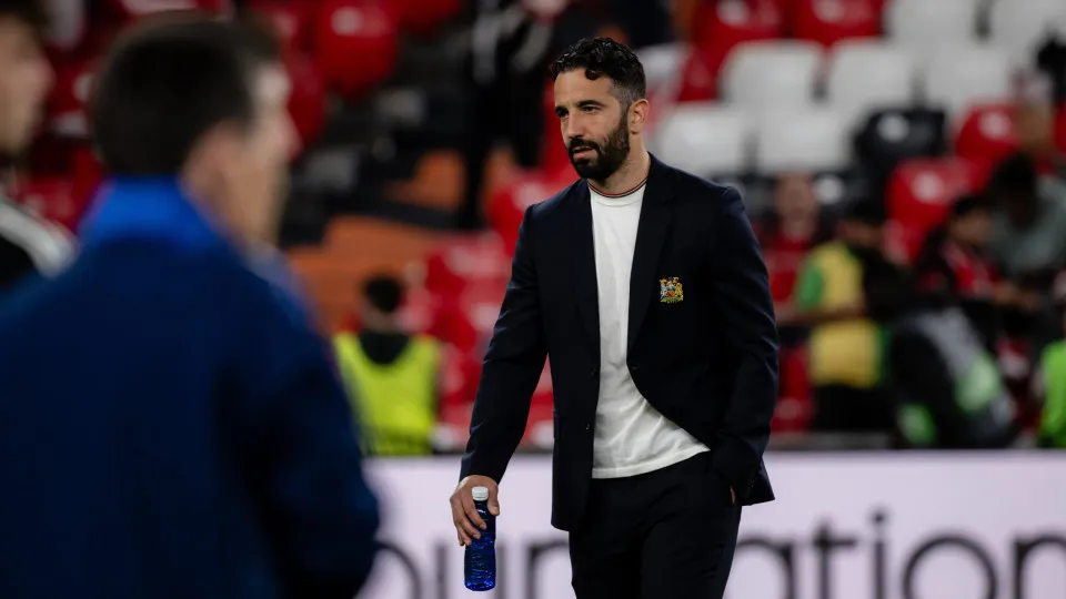 Ex-Manchester City arrasa Amorim: "Disse-vos a todos que é uma fraude"