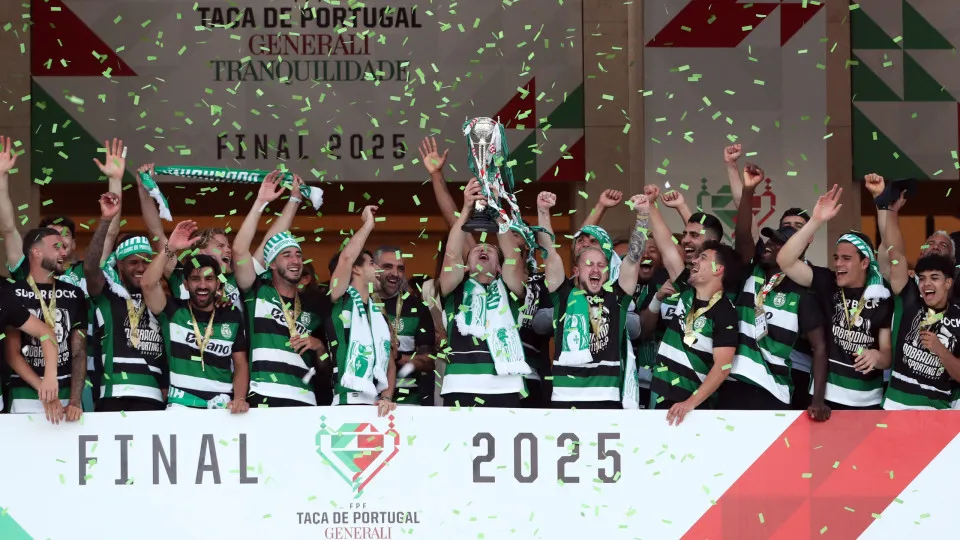 EM DIRETO: Siga a festa da dobradinha do Sporting no Jamor