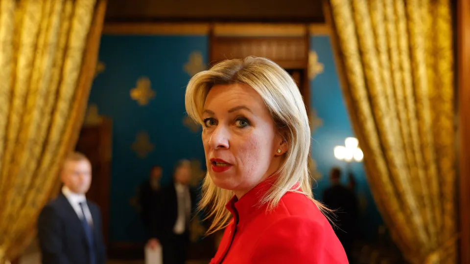 Rússia comentou polémica com Macron: "Talvez foi a 'mão' do Kremlin"
