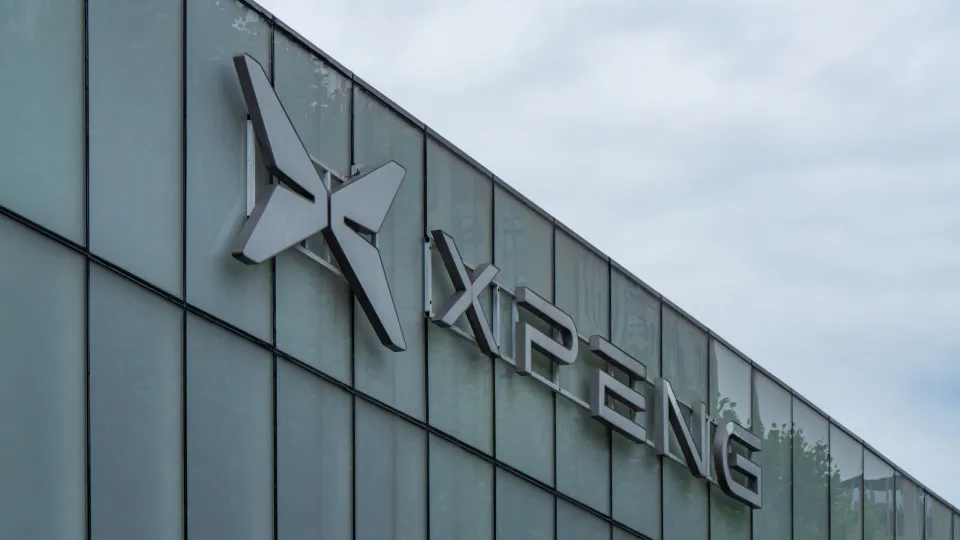 Inédito. Xpeng faz chegar carros conduzidos por IA ao mercado 'low cost'