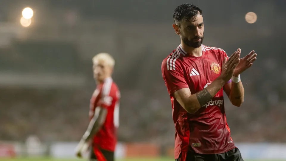 HONG KONG, CHINA - MAY 30: Bruno Fernandes of Manchester United reacts during the match between Manchester United and Hong Kong at Hong Kong Stadium on May 30, 2025 in Hong Kong, China. (Photo by Ash Donelon/Manchester United via Getty Images)