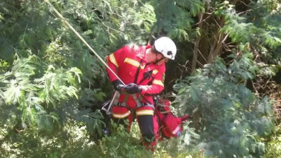 Dois bombeiros feridos em resgate de mulher israelita na Serra da Lousã